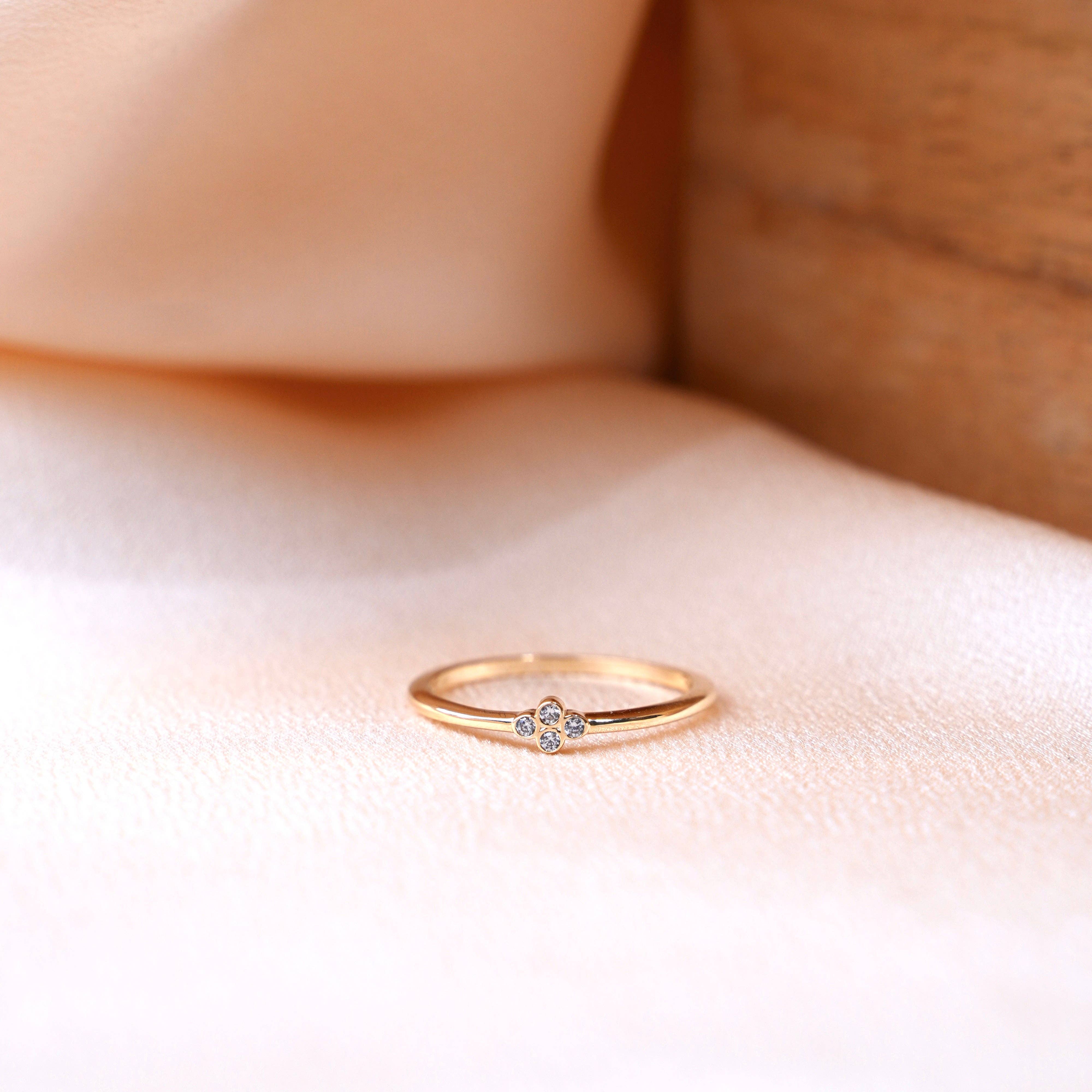 Meora Paris - Wholesale Multi-Stone Ring - 18k Gold Plated Glow Ring3