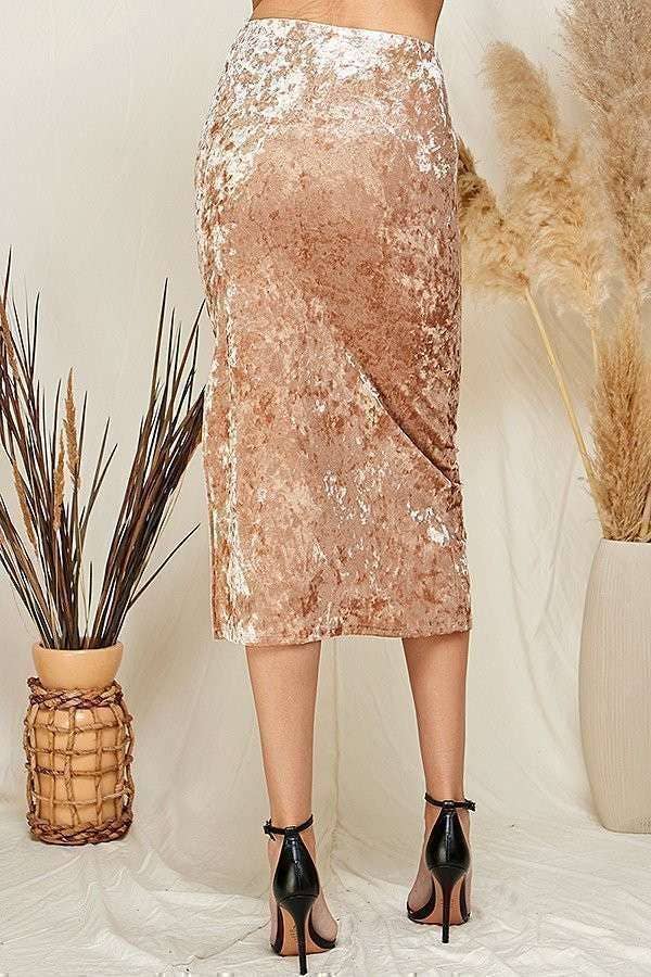 Heart & Hips – wholesale Skirt – Women’s – BV46972 - WAIST RUCHED CRUSHED VELVELT MIDI SKIRT2