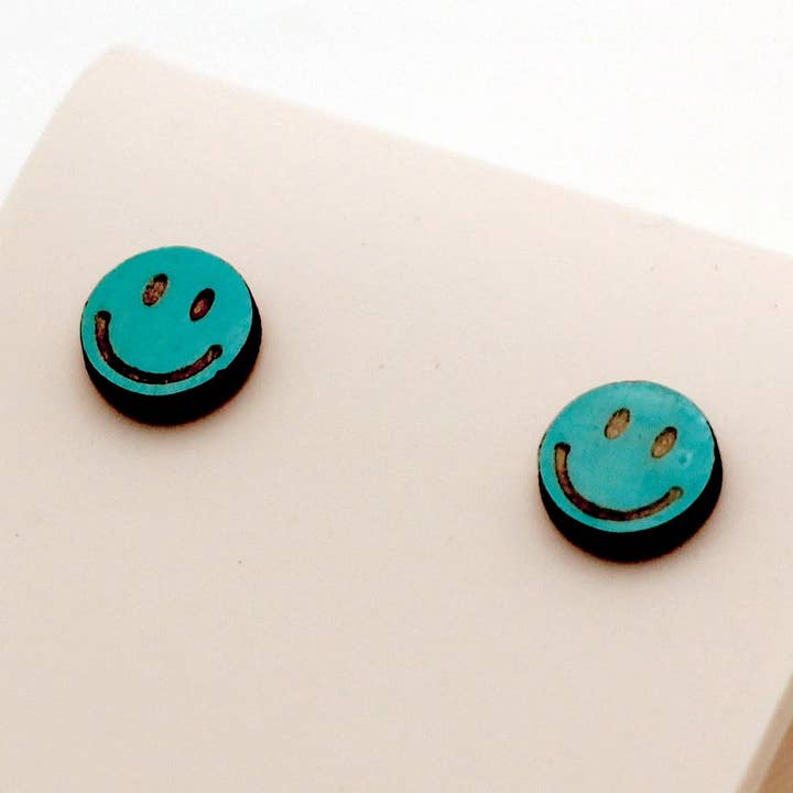 Turkis Smiley ansigt træ Stud Øreringe for engroshandel hos Little Blue Jewelry + Displays by M3 Custom Designs