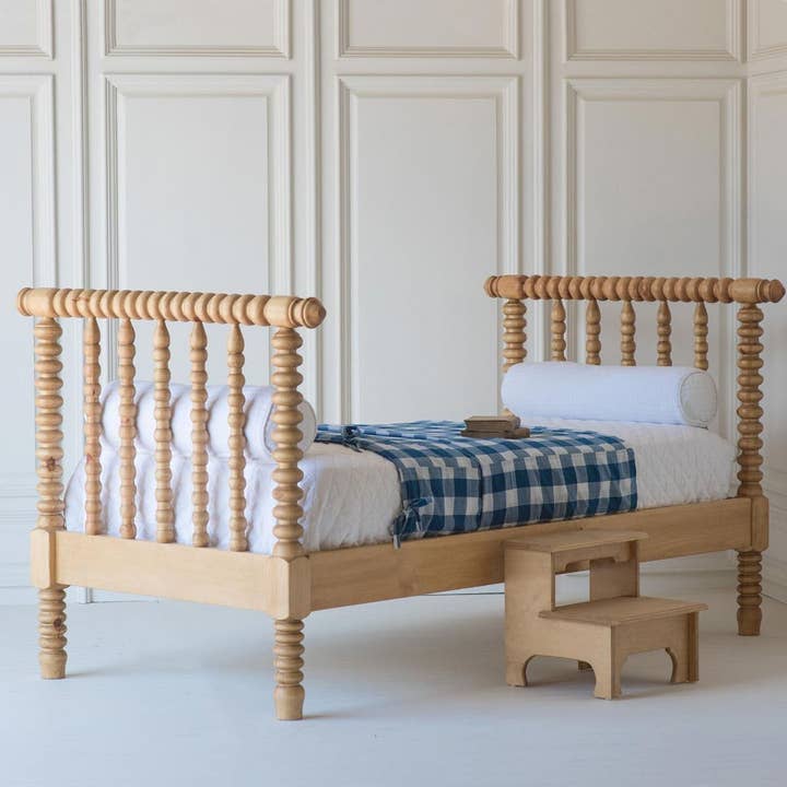 Cama de carrete hecha a mano - Cama de husillo Jenny Lind tamaño y color personalizados para venta al por mayor de Kids Wood Store