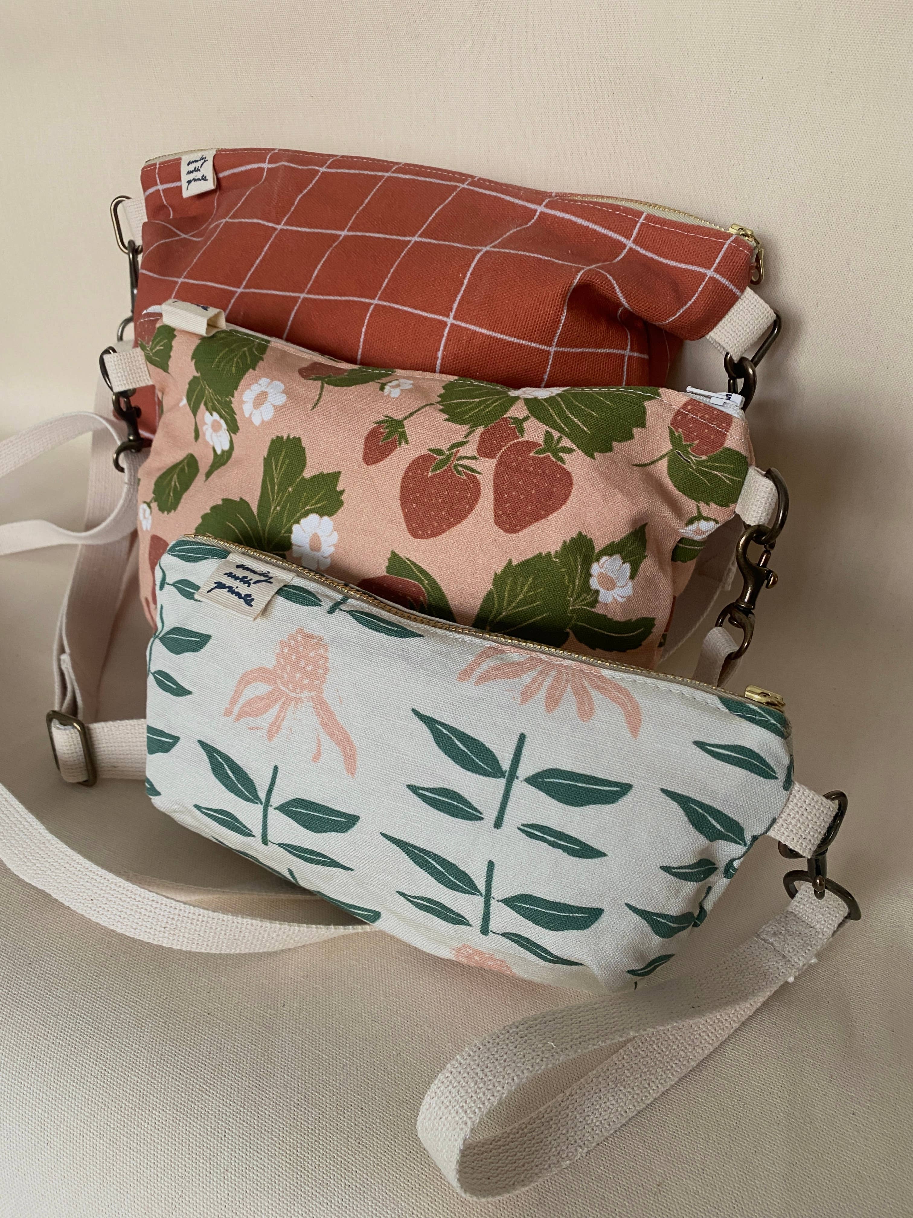 emily ruth prints - Wholesale Pouch - Women's - Clip-on pouch1