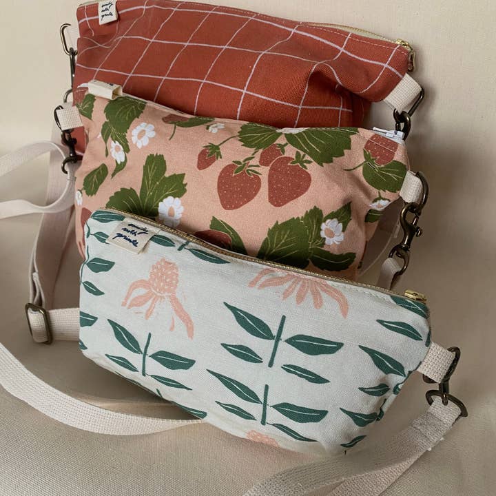 emily ruth prints - Wholesale Pouch - Women's - Clip-on pouch1