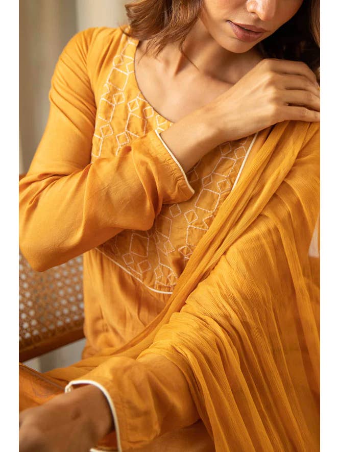 Kapraãha - Wholesale Top & Pant Set (NOT Loungewear) - Women's - Mustard Muslin Suit (Set Of Three)4