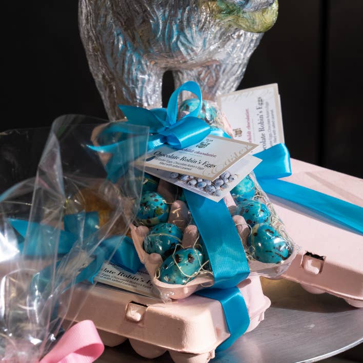 18 Eggs - Chocolate Robin Eggs for wholesale by Knipschildt Chocolatier