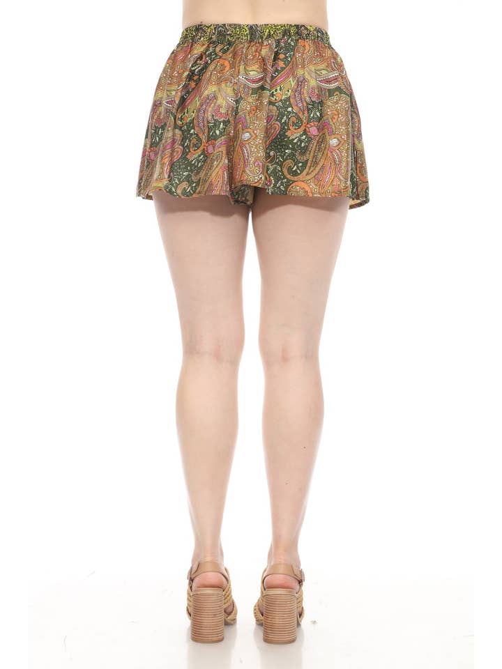 Lakhays Collection Inc. – Großhandel Shorts – Damen – Fließende Paisley-Shorts6