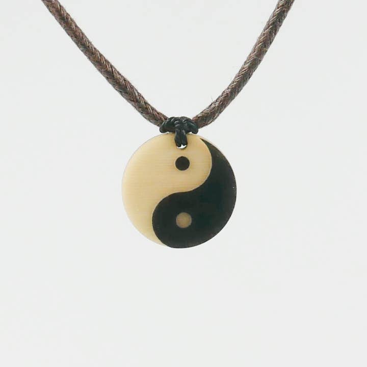 Life Less Ordinary – wholesale Hänge-/berlockhalsband – Yin Yang Halsband