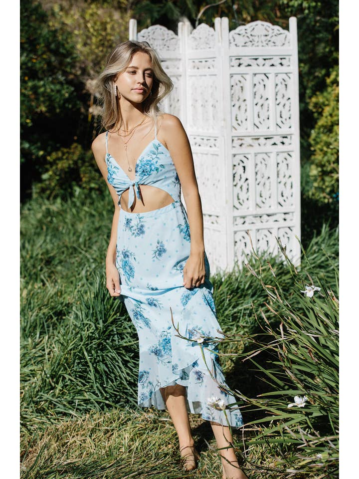Bellevue The Label – Engroshandel Kjole - Dame – Blossom Midi Kjole - Støvet Blå Blomster