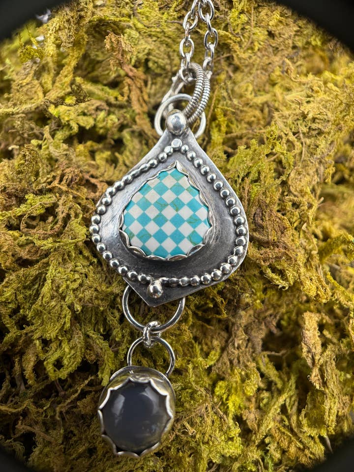 Ruimteschip Invader Ketting voor wholesale door Wild Wren Adornments