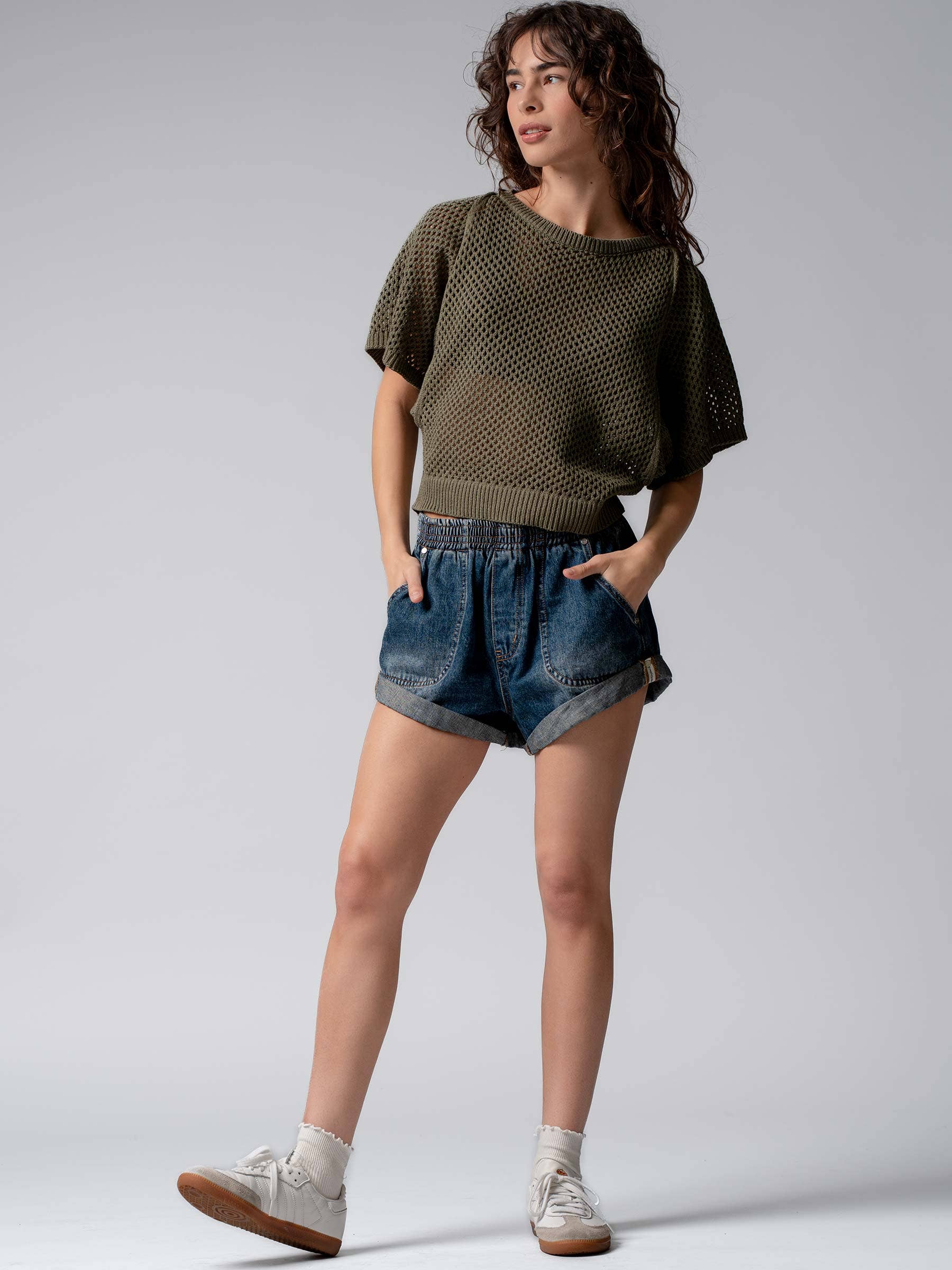 Urban Daizy - Wholesale Shorts - Women's - Spring Elastic Waist Cuffed Print Shorts38