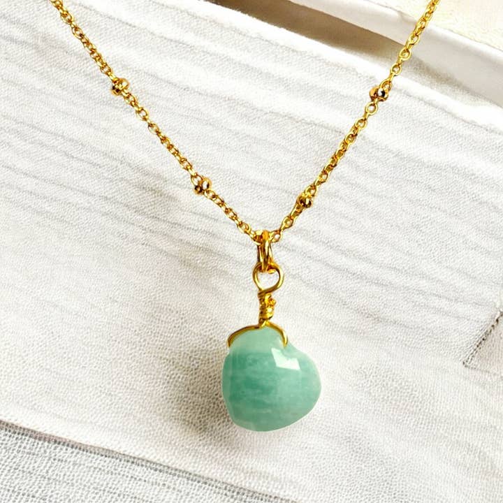 Pingente “LAUREN” folheado a ouro com pedra natural Amazonita por atacado de TOURMALYN