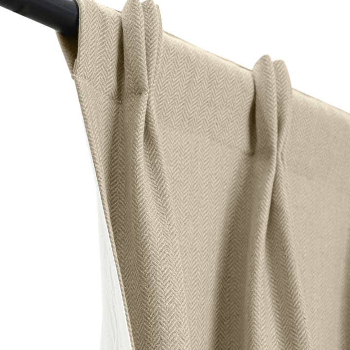 Amore Beauté – Großhandel Vorhang – Handgefertigter Faltenvorhang mit Zickzackmuster2