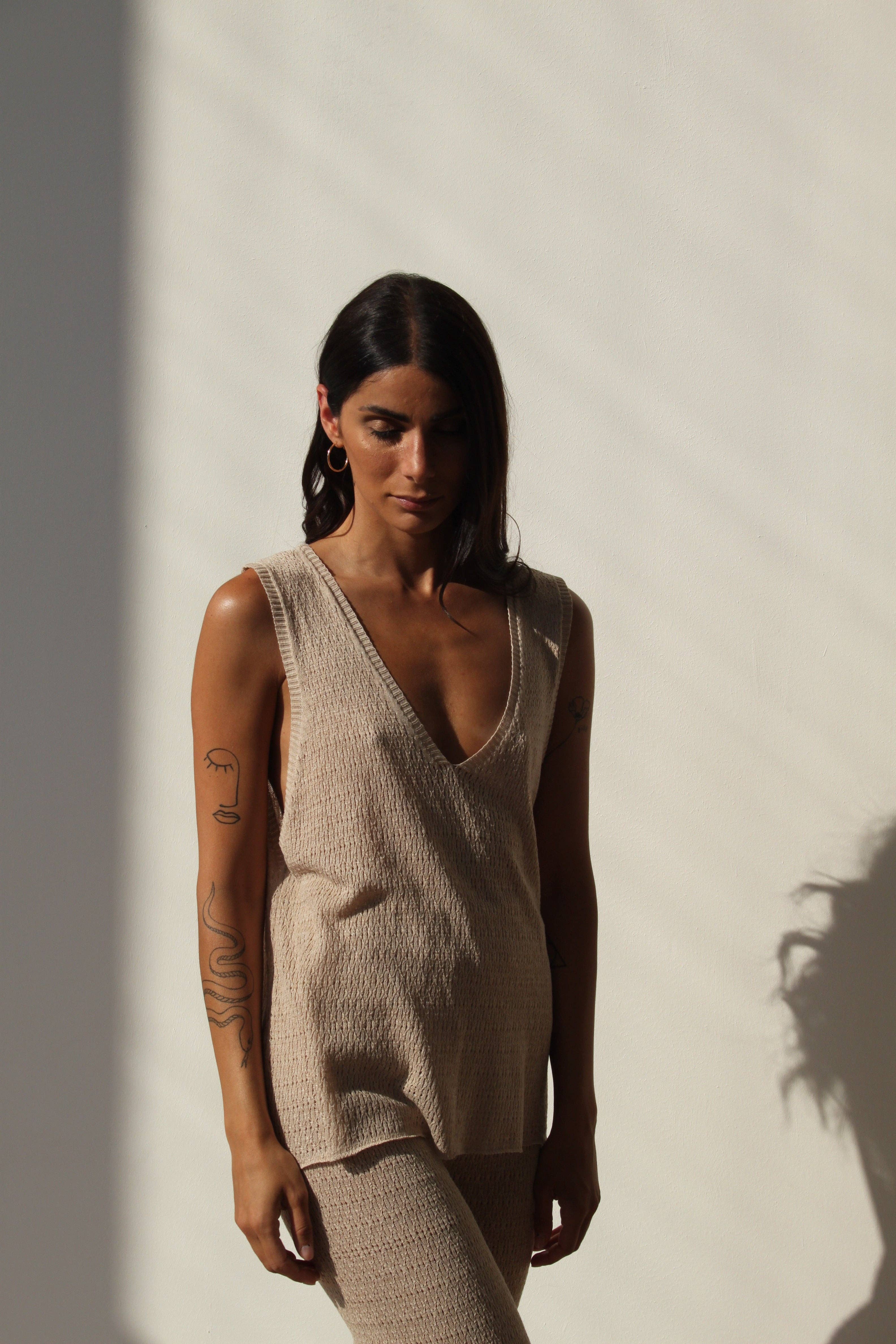 TENNÉ - Vendita all'ingrosso Top in maglia - Donna - Top lavorato a maglia con scollo a V - Valeria11