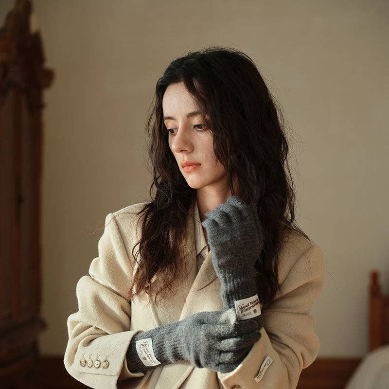 SALINA TRADING INC - Wholesale Gloves - Women's - Handmade 18-Color Knitted Long Gloves for Women - Touchscreen Fingerless Cycling Gloves19