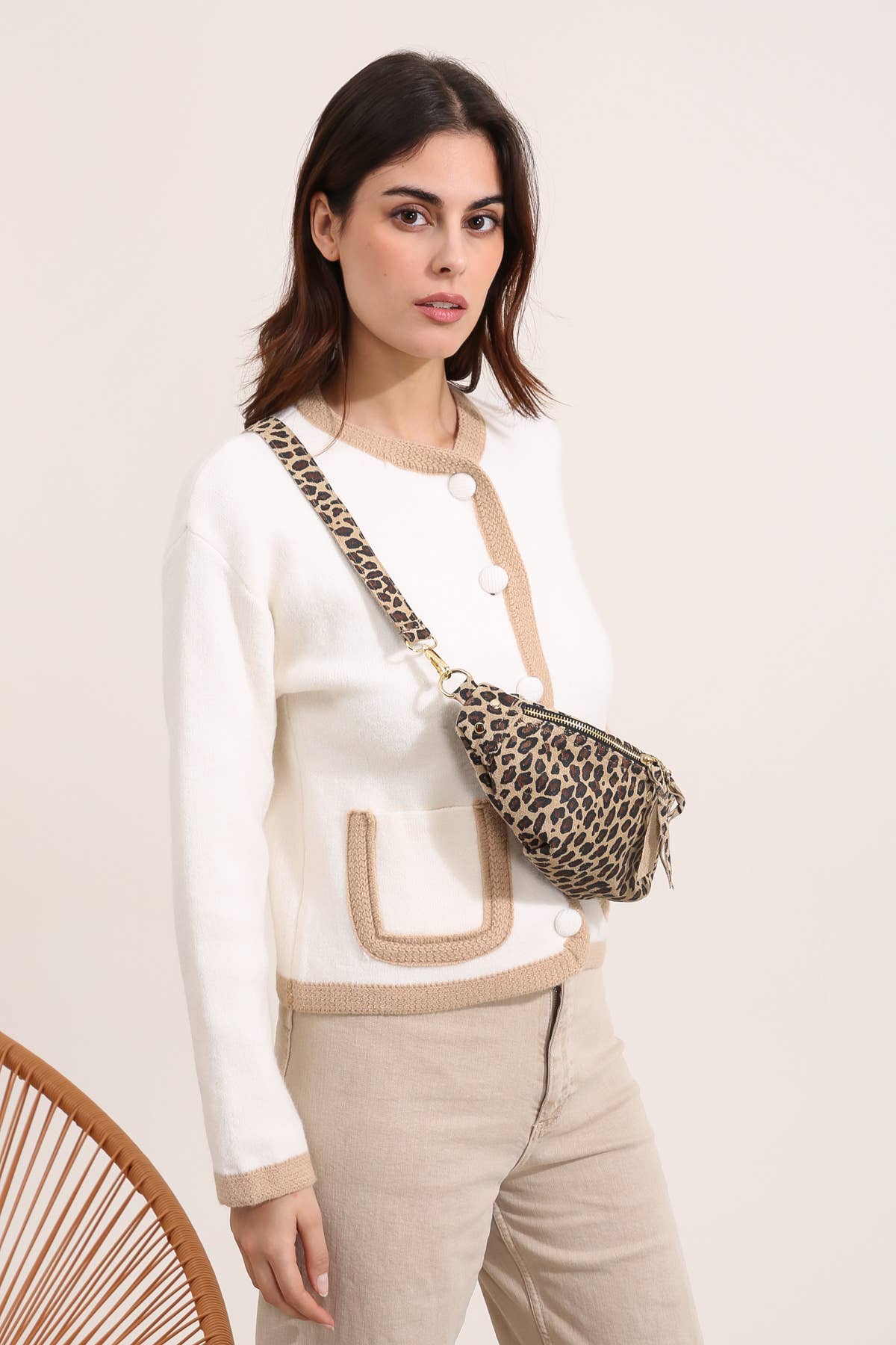 Cherry Paris – wholesale Midjeväska - Dam – NELLY LEOPARD midjeväska i leopardmönstrad mocka - 4061B3