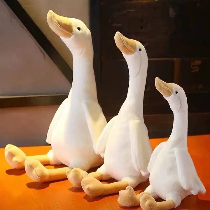 16" Sitting Goose - length including legs for wholesale by Sinomd Canada
