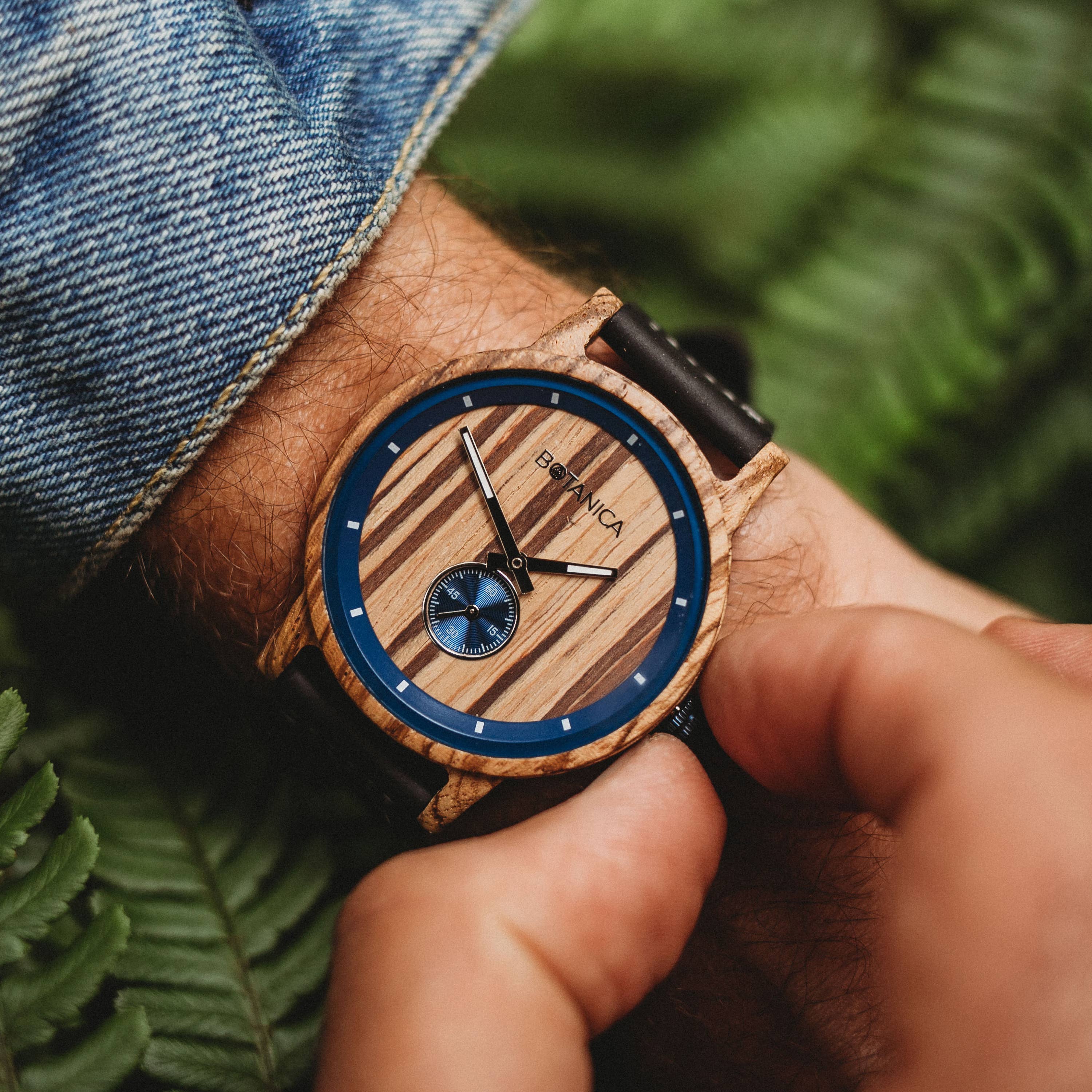Bear Essentials - Wholesale Wrist Watch - Men's - Wooden Watch | Sycamore | 42mm Edition | Botanica Watches5