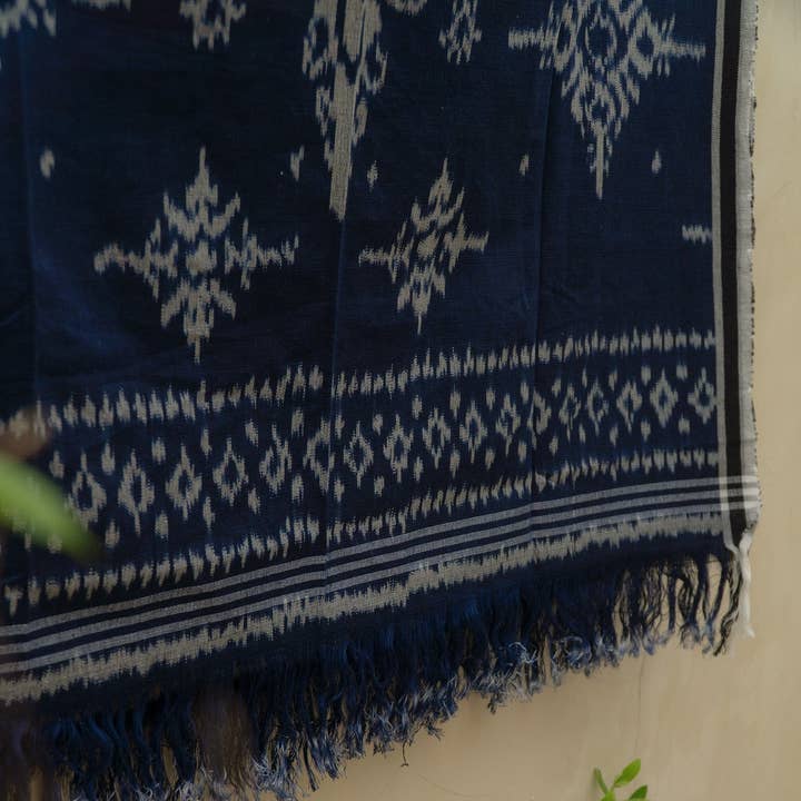 Kayu&Co. - Wholesale Throw Blanket - Indigo Eclipse Handloom Blanket