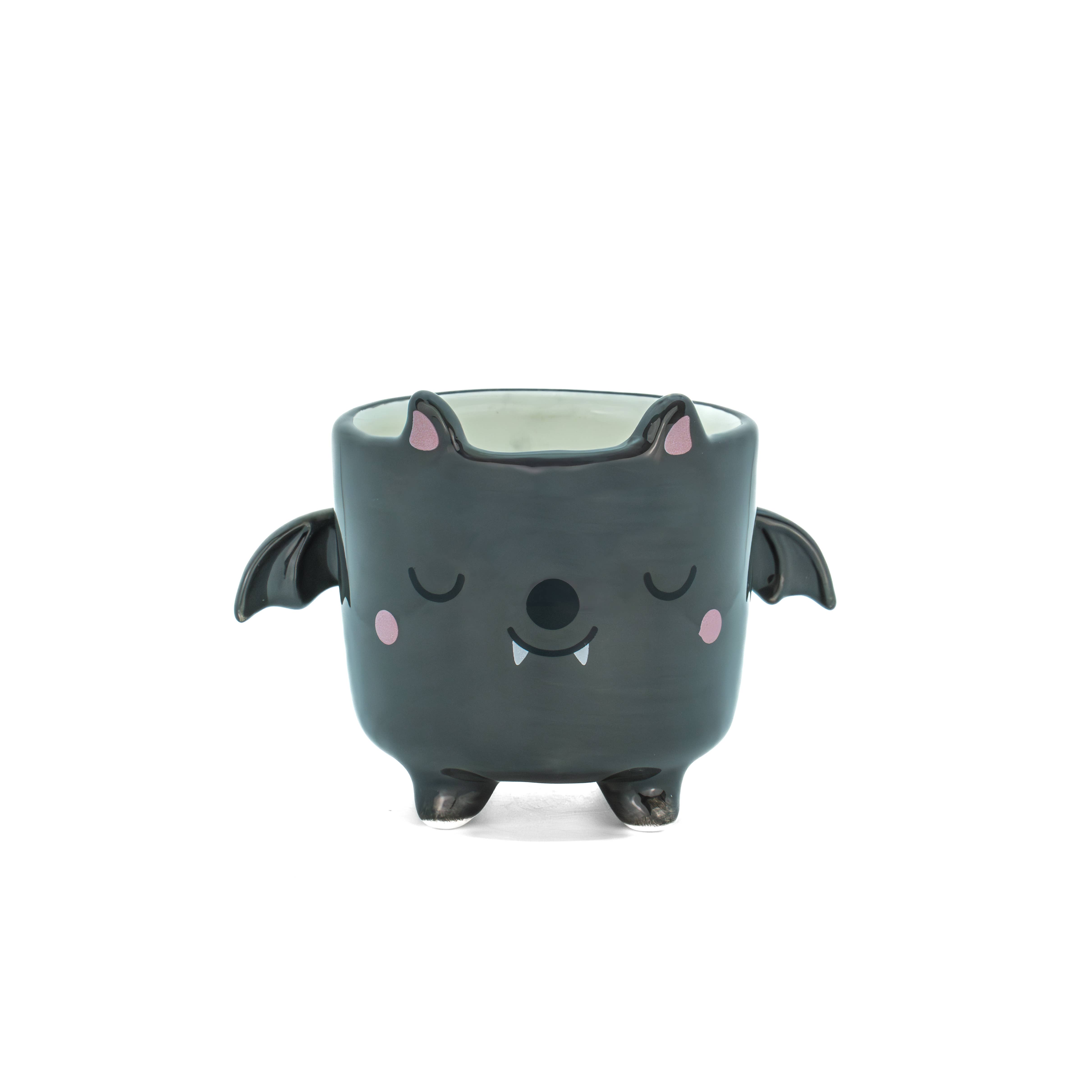 Sass and Belle – wholesale Plant pot – Bat Mini Planter0