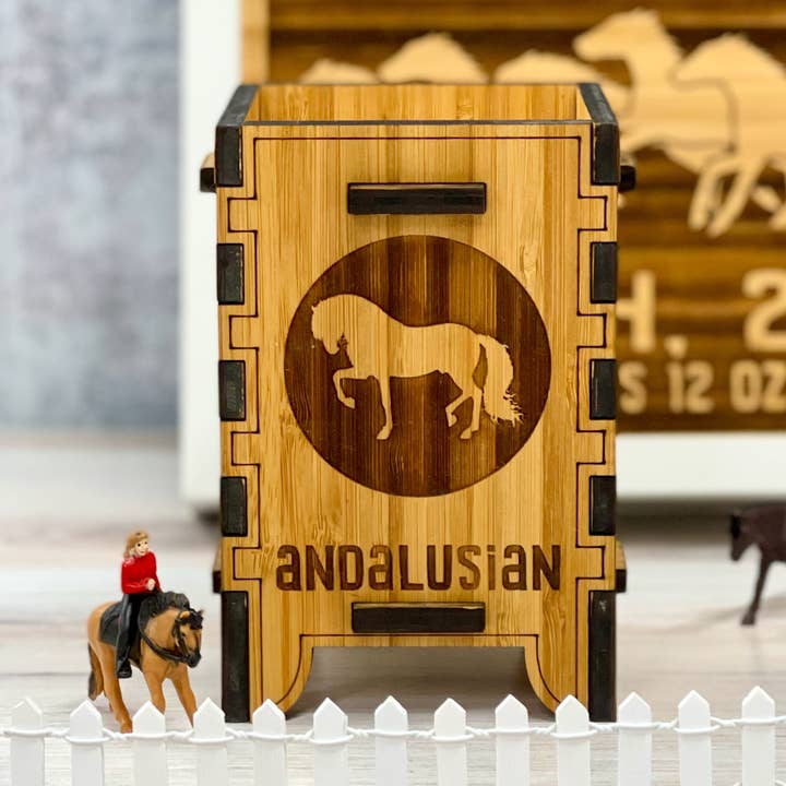rjostudio|HANDCRAFTED – wholesale Spargrisar och myntsamlare – Hästar Spargris