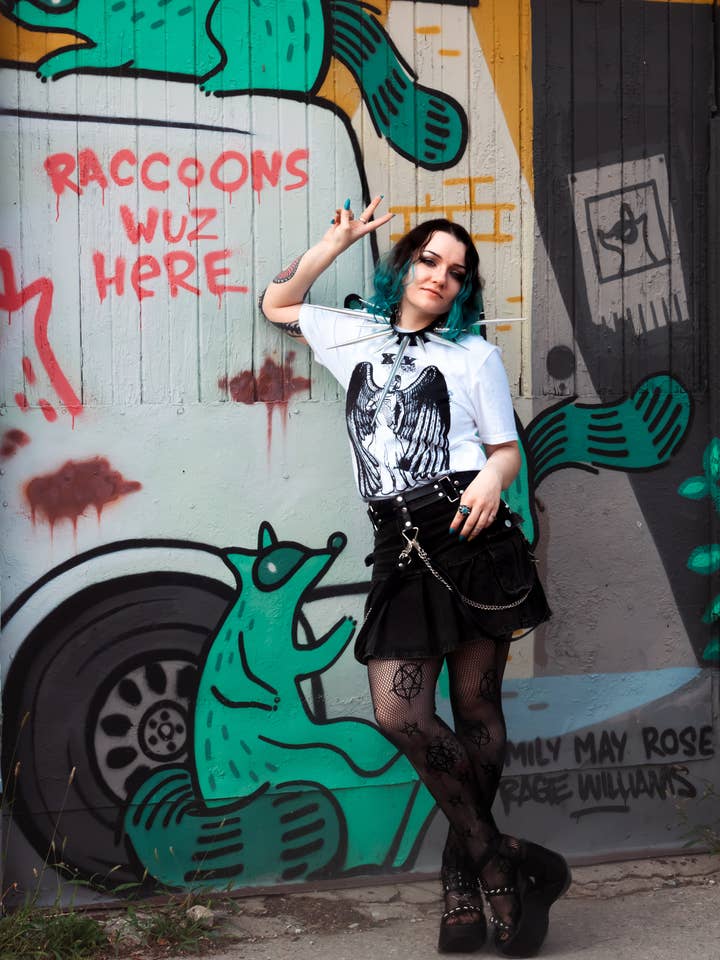 RaccoonGuts - Wholesale Screen Printed T-Shirt - Women's - Temperance
Gothic Alt Tarot Printed T-shirt1