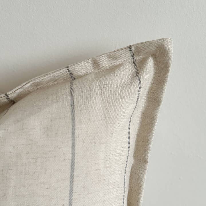 Ellenvale Trade – Engroshandel Pyntepudebetræk – Freya Creme & Grå Pude 45x45 & 53x533