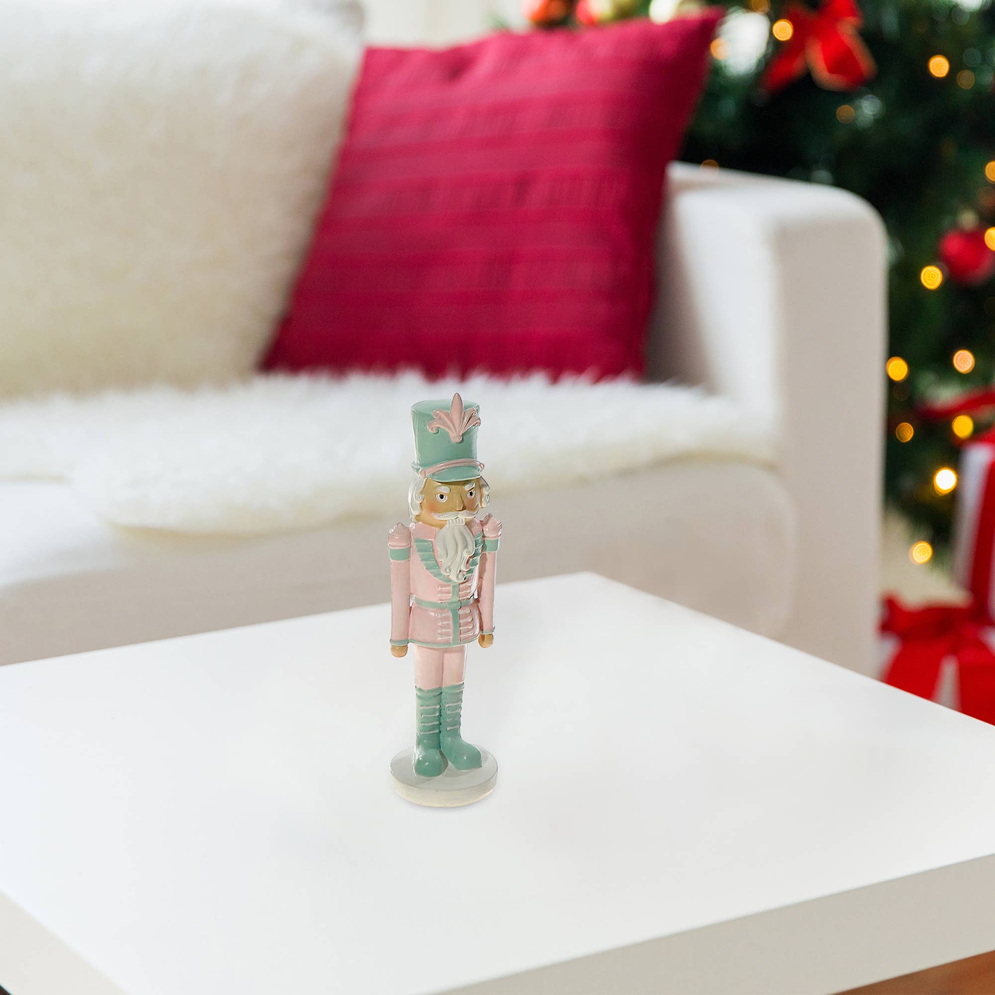 IH Casa Decor - Wholesale Holiday Nutcracker - POLYRESIN NUTCRACKER FIGURINE1