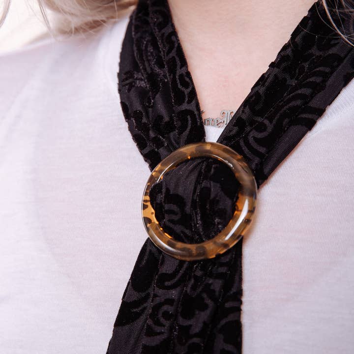 I'm With The Band - Wholesale Scarf clip – Women's - Tortoise Shell6