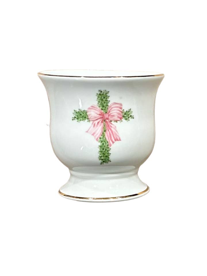 Cachepot Pequeno com Cruz de Buxo de Dia dos Namorados e Laço Rosa por atacado de The French Bee & Co