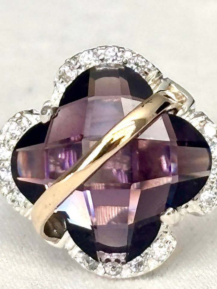 Clover Purple Ring in 925 Silver & 10k Gold-Laminated for wholesale by QURI