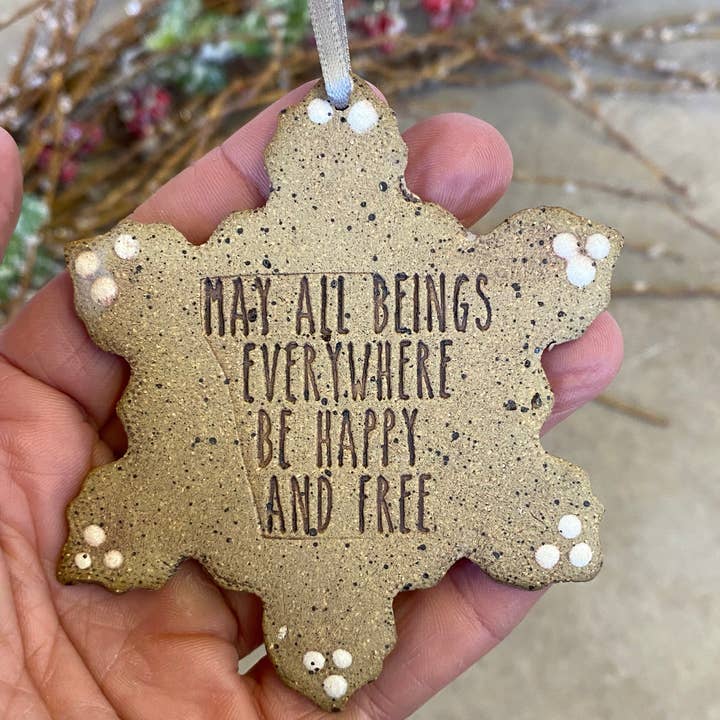 Stonehouse Pottery – wholesale Ornament – Ceramic Snowflake Ornament3