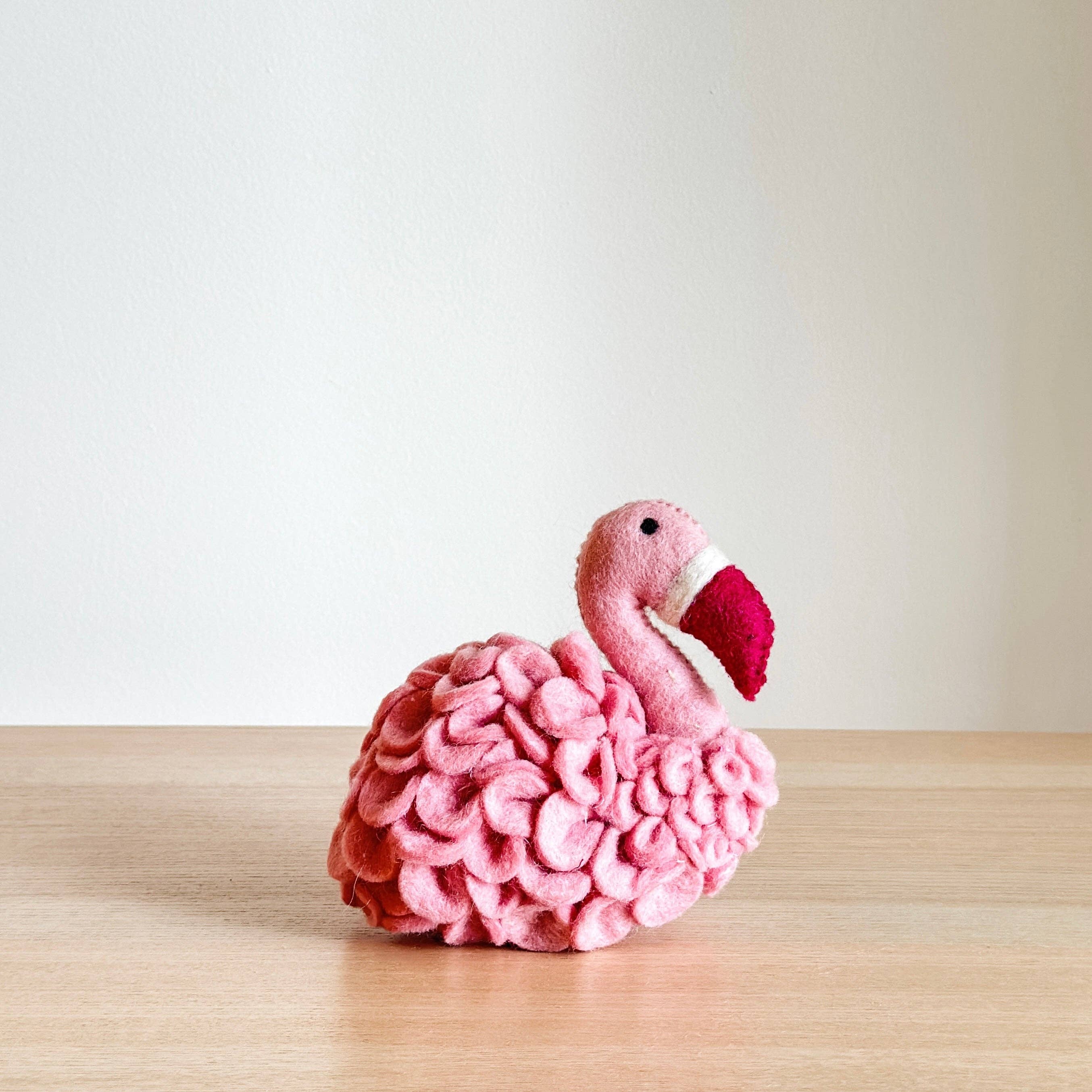 Ganapati - Wholesale Decorative tabletop object - Felt Flamingo