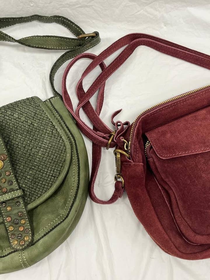 OF233 Italian Leather Crossbody Bag JIJOU CAPRI for wholesale by JIJOU CAPRI