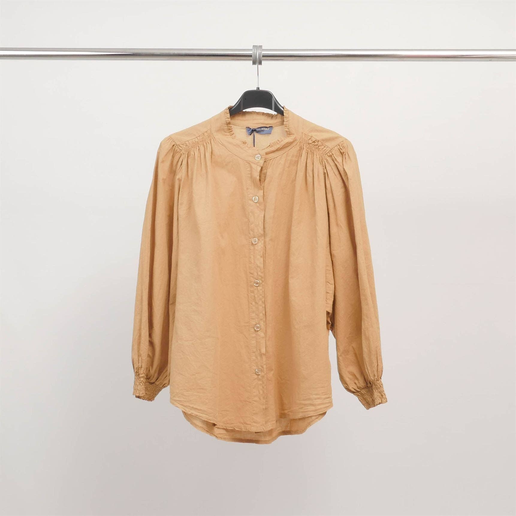 Cecile Wang - Wholesale Button Down Shirt - Women's - Loose shirt with gathered collar in cotton TDM608221