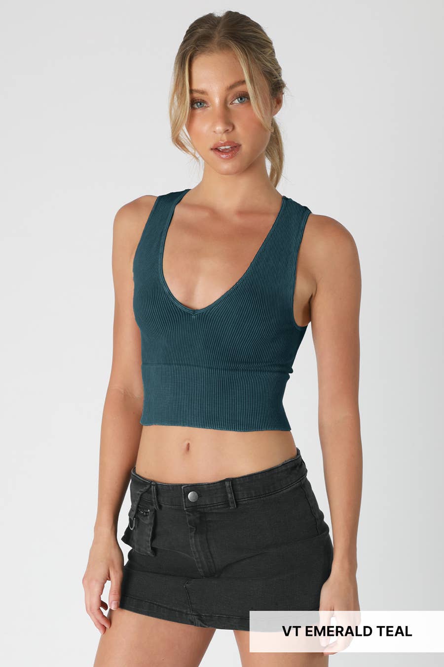 NIKIBIKI - Wholesale Knit Top - Women's - NS8192 - Vintage Plunge V-Neck Seamless Crop Top20