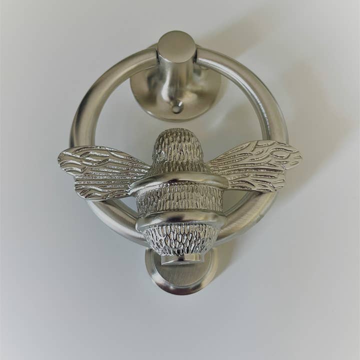 Brass bee – wholesale Knob/pull – Brass Bumble Bee Ring Door Knocker - Satin Finish5
