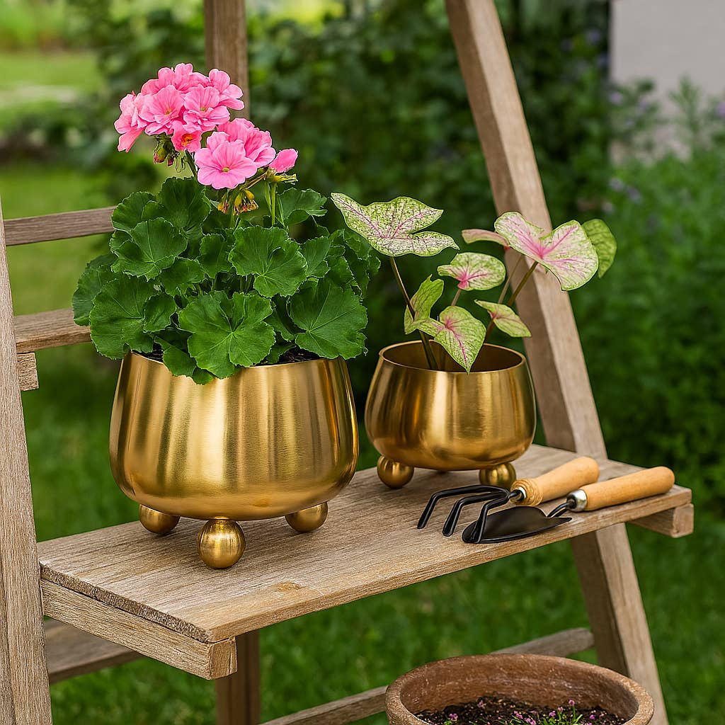 Sagebrook Home - Wholesale Plant Pot - Planters Set of 2 - Gold Metal Round with Ball Feet, 9/11 in2