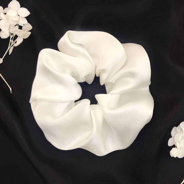 Elastico per capelli, realizzato in seta di gelso per la vendita all'ingrosso da parte di Misinda