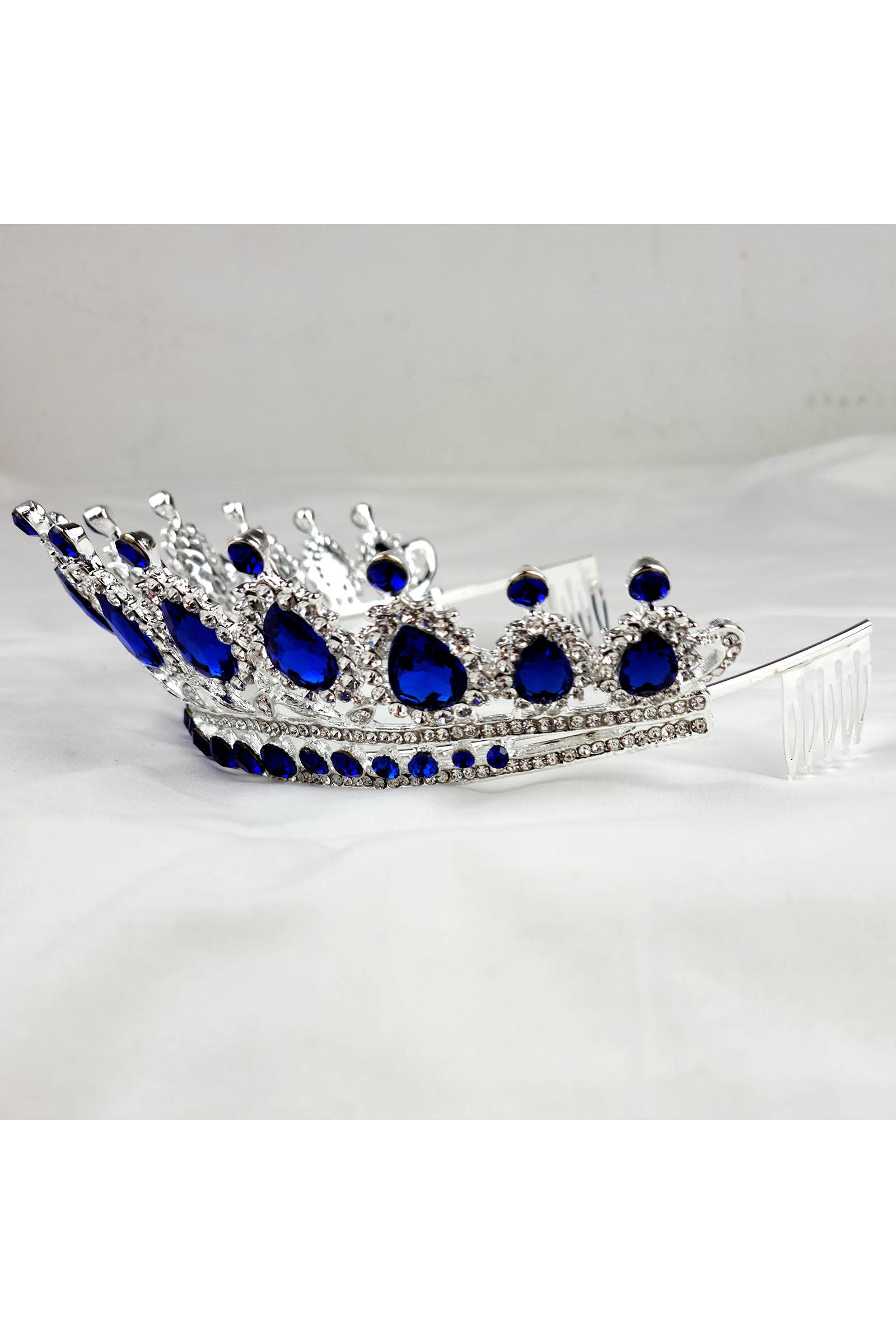 Chicas - Wholesale Tiara - Women's - One Size Fits All Metal Tiara With Jewel Rhinestones HT879-30