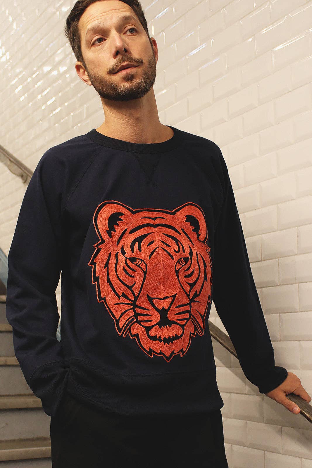 Curiosity Lab - Wholesale Sweatshirt - Women's - Embroidered tiger sweatshirt5