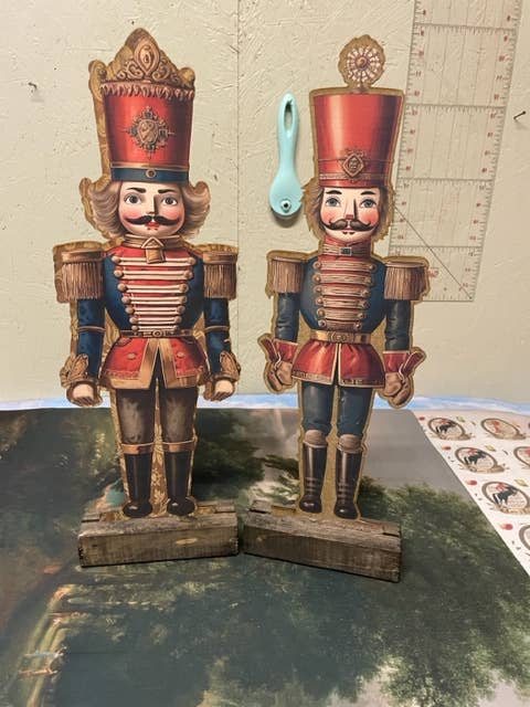 LAND OF COTTON - Wholesale Christmas Decoration - Nutcracker Pair 18" 0