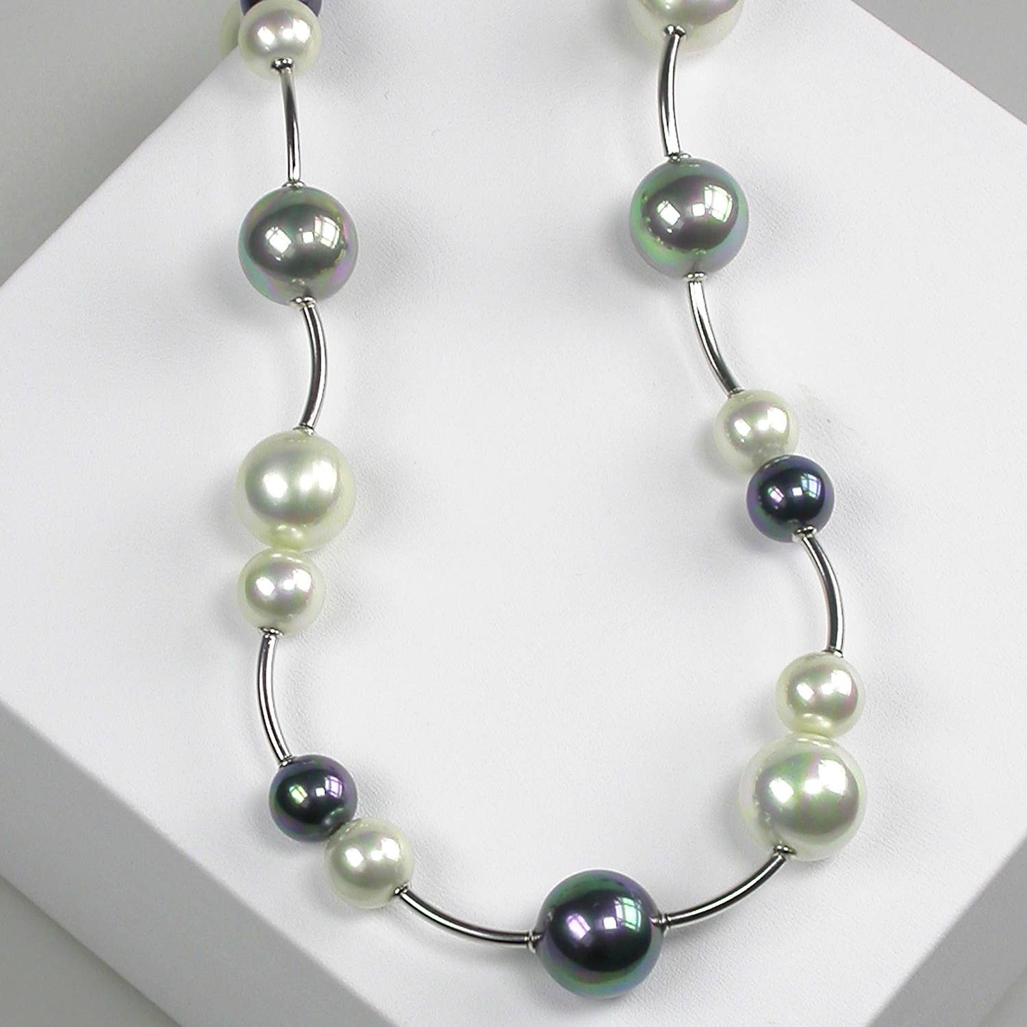 Orquidea - Wholesale Beaded/Pearl Necklace - Mikaela Necklace3