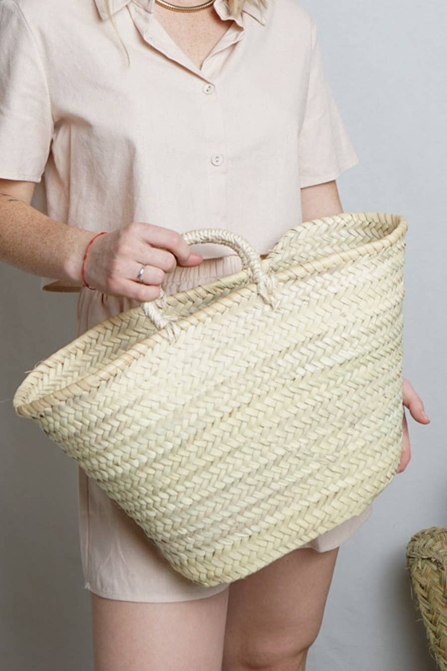 High crafty - Wholesale Basket - Handcrafted Short Handle Palm Basket – Elegant Christmas Bas1