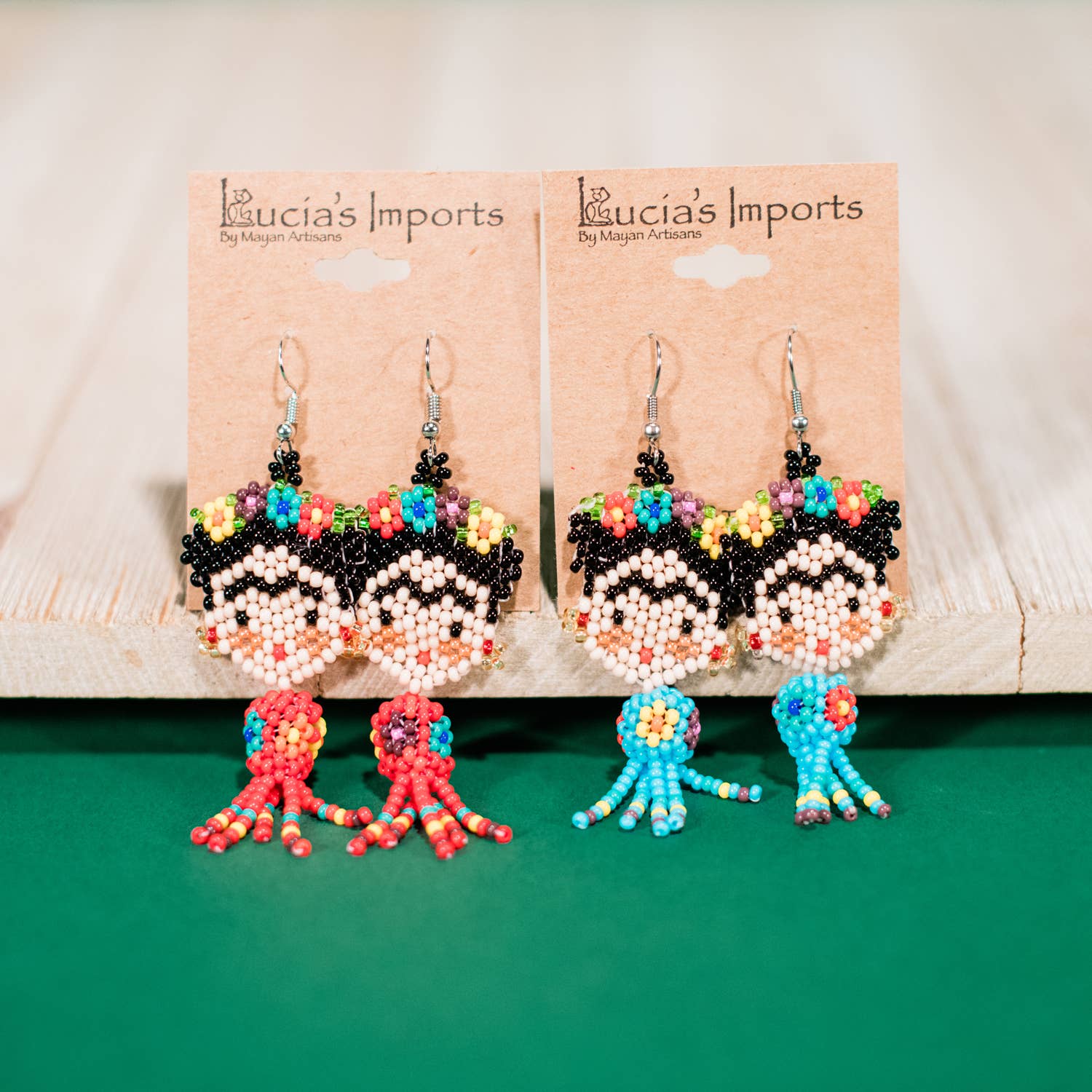 Lucia's Imports - Vente Boucles d'oreilles pendantes - Boucles d'oreilles perlées Dancing Frida7
