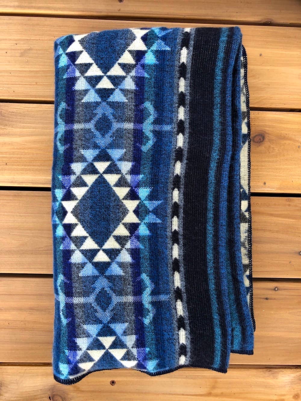 Los Andes Shop - Wholesale Throw Blanket - Turquoise and Cream Western Couch Throw Blue2