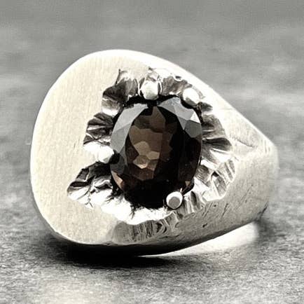 Smoky quartz big signet ring pour la vente par Black Rock Jewel