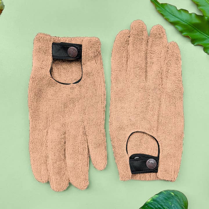 We the Wild Plant Care - Australia - Wholesale Garden gloves - Leaf Cleaning Gloves (Pink) - Case of 120