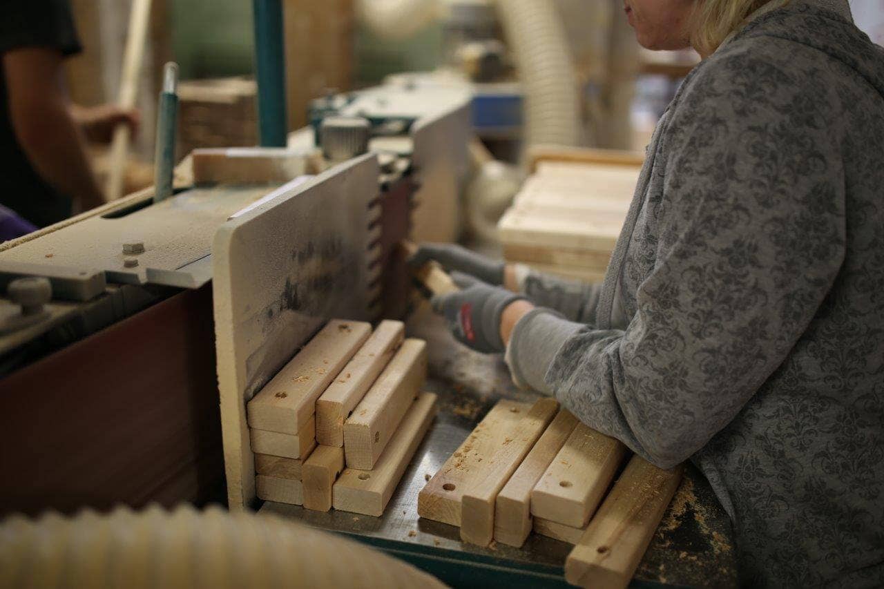 ATELIER B. ATTITUDE - Wholesale Bench - Double Granny 2.0 Pine/White, Oiled1