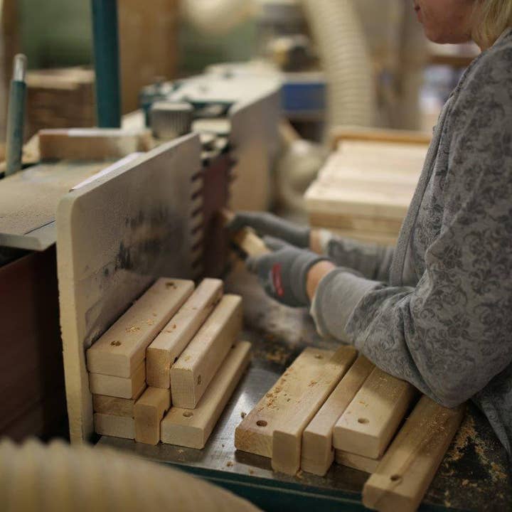 ATELIER B. ATTITUDE - Wholesale Bench - Double Granny 2.0 Pine/White, Oiled1