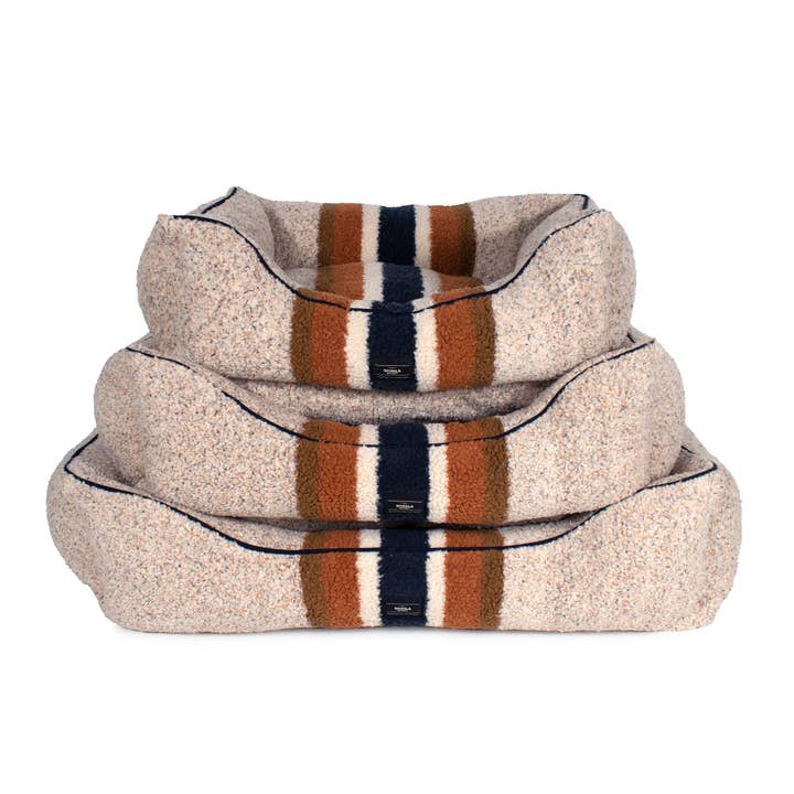 Carolina Pet Company - Wholesale Pet Bed - Dog - Shinola Pet Kuddle Bolster Style Dog Bed in Oatmeal