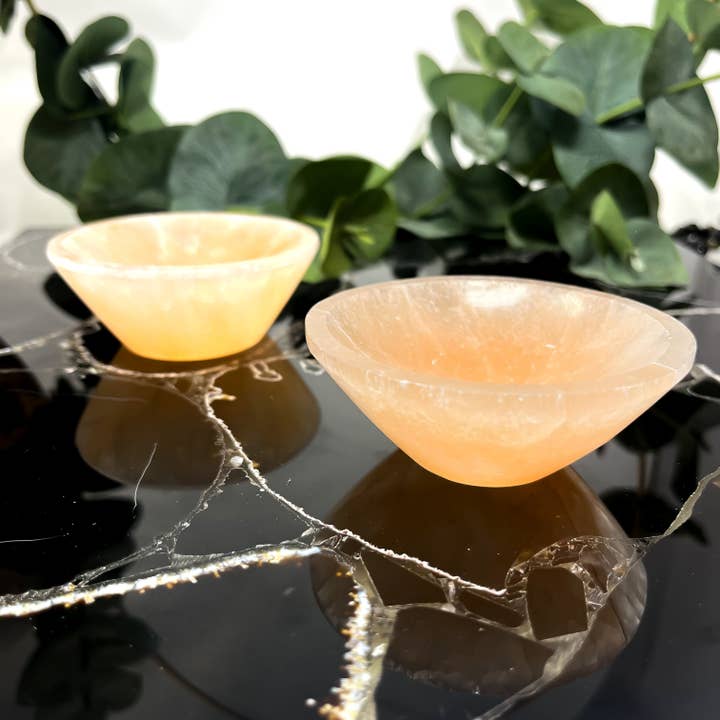 The Crystal Tabby - Wholesale Spiritual Stone/Crystal - Mini Peach Selenite Bowl2